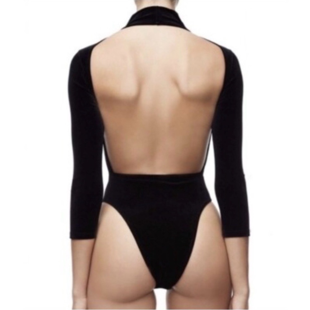 Good American Women’s XXL (Size 5) Black Backless Mock Neck Velvet Bodysuit NWOT
